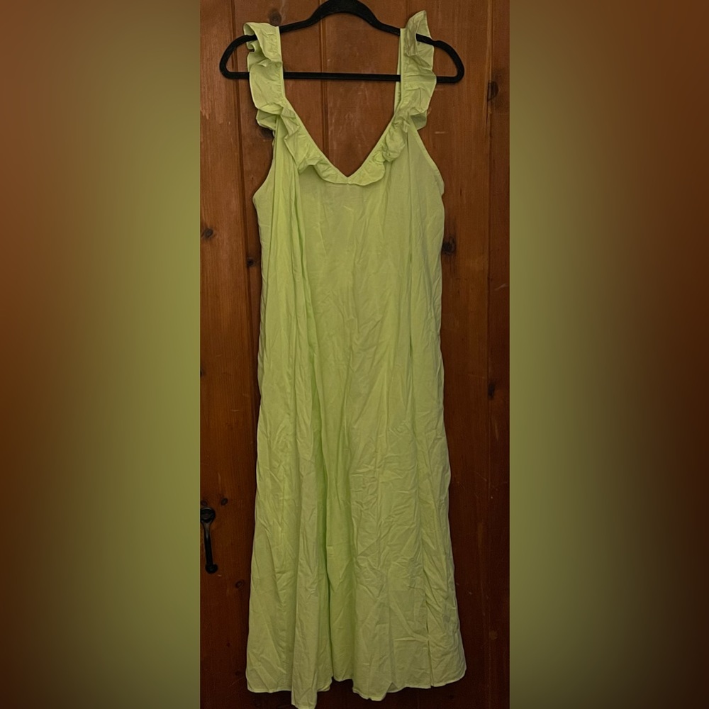 H&M NWT woman’s lime green mid calf ruffle sleeve dress
